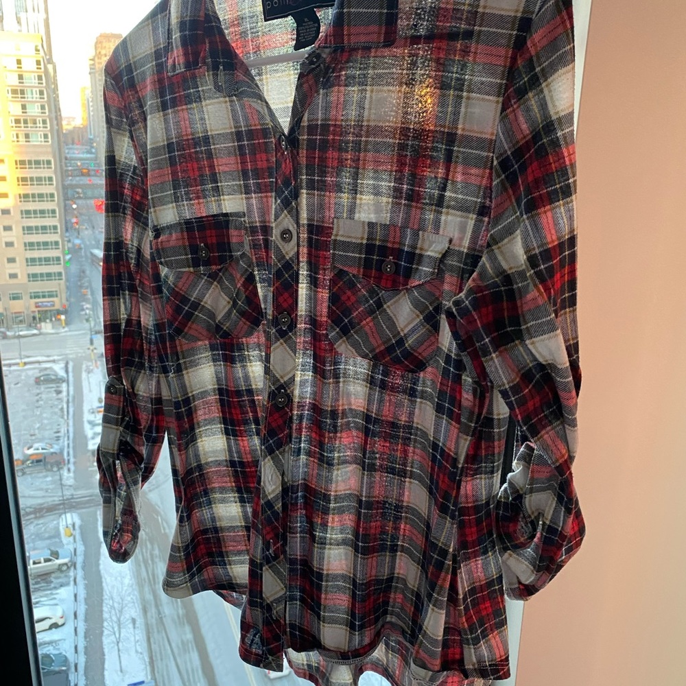 Button down - Picture 2 of 4